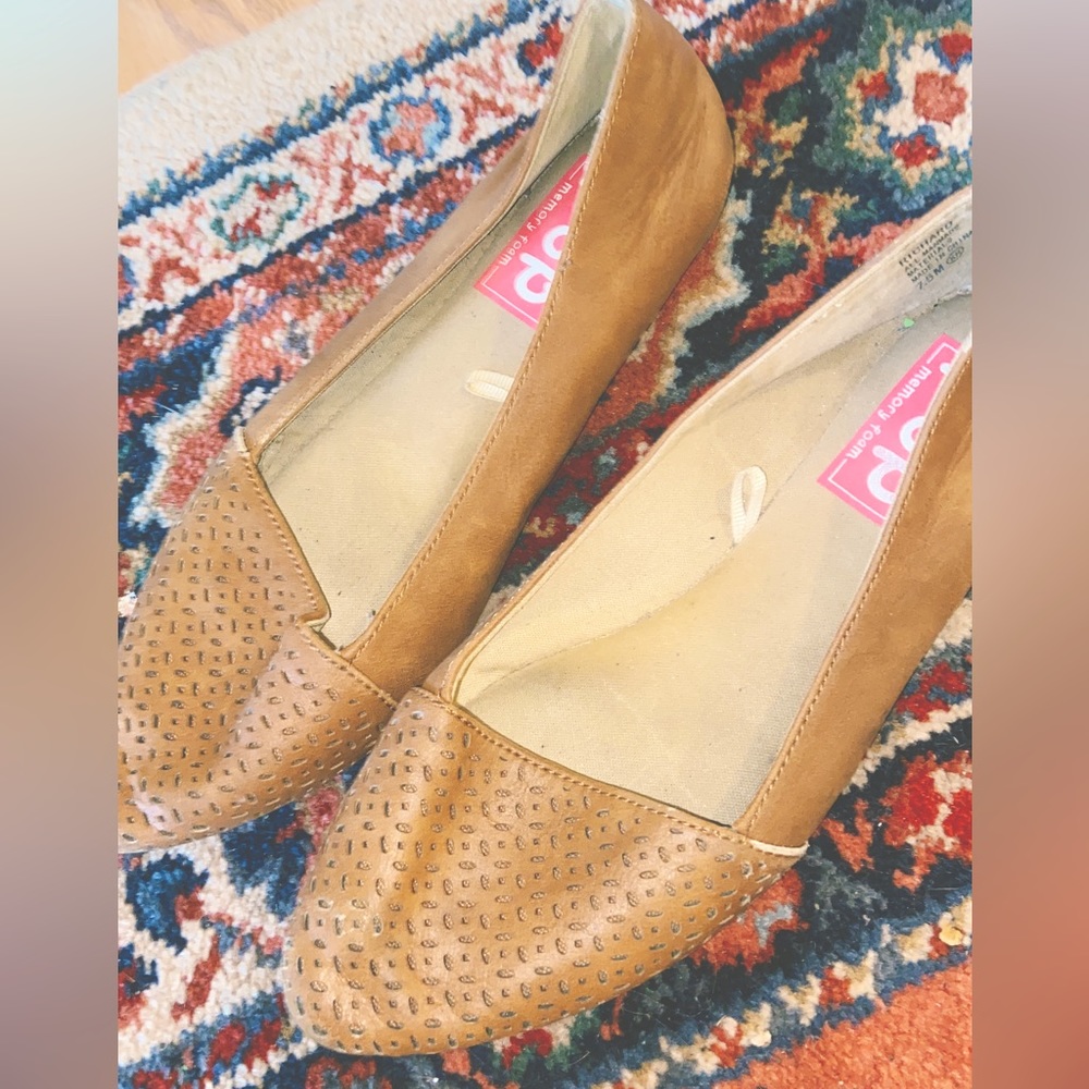 7.5 memory foam slip ons!